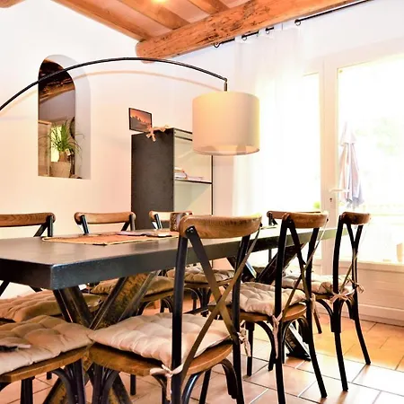 بيت للعطل Beautiful In St-quentin-la-poterie *