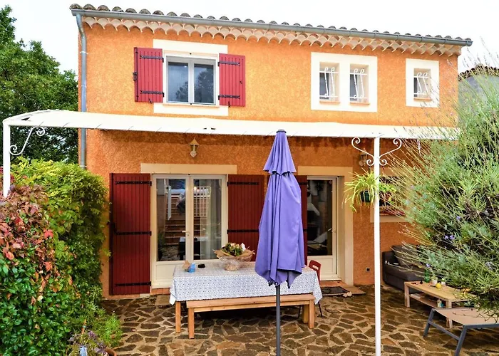 Cozy In St-quentin-la-poterie Holiday home Saint-Quentin-la-Poterie