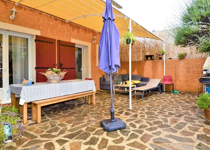Cozy In St-quentin-la-poterie Holiday home Saint-Quentin-la-Poterie